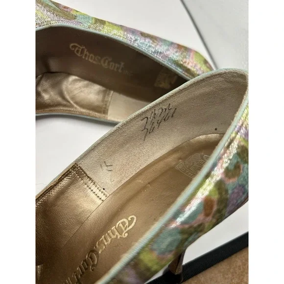 Vintage Thomas Cort 1960s Brocade Stiletto Heels Tapestry Evening Pumps 8 - Picture 8 of 13